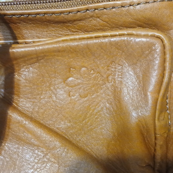 Vera pelle small crossbody. Item #1944 - Picture 3 of 8